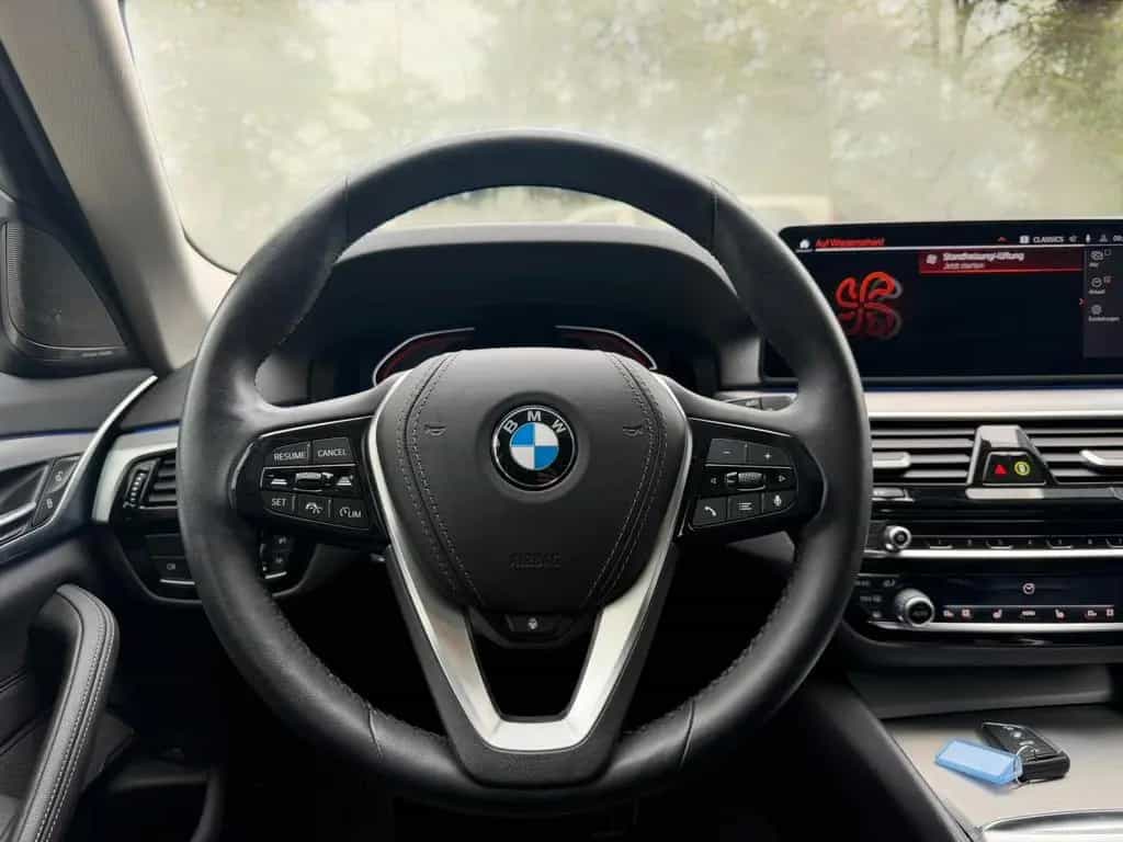BMW 5 Series d T xDrive PANO*ACC*WIDE*STHZ*HEADUP*RÜCKKAM 03/2023-photo-16