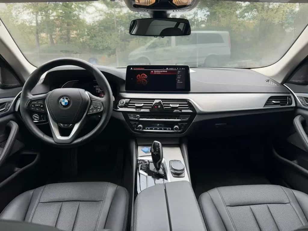 BMW 5 Series d T xDrive PANO*ACC*WIDE*STHZ*HEADUP*RÜCKKAM 03/2023-photo-17
