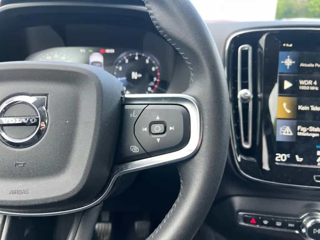 Volvo XC40 T2 Momentum Pro *LED*19Zoll*ACC*CAM*SHZ*PDC 10/2020-photo-25