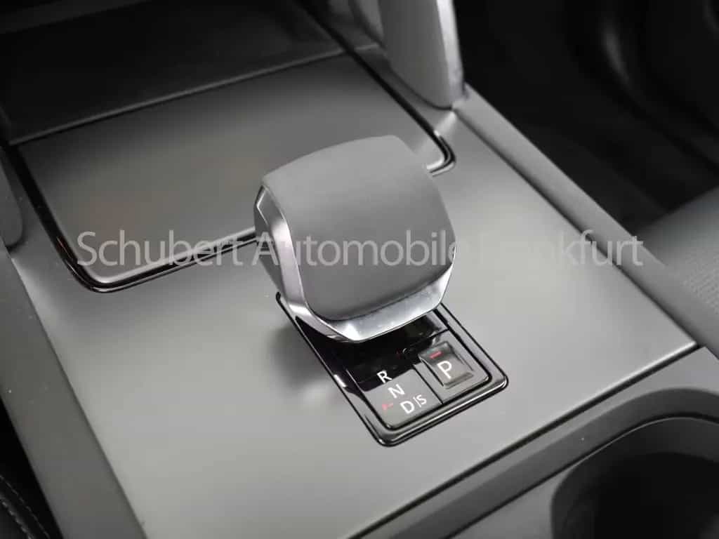 Land Rover Discovery Sport SE R-Dynamic 7 Sitze Face Pano A 01/2024-photo-12