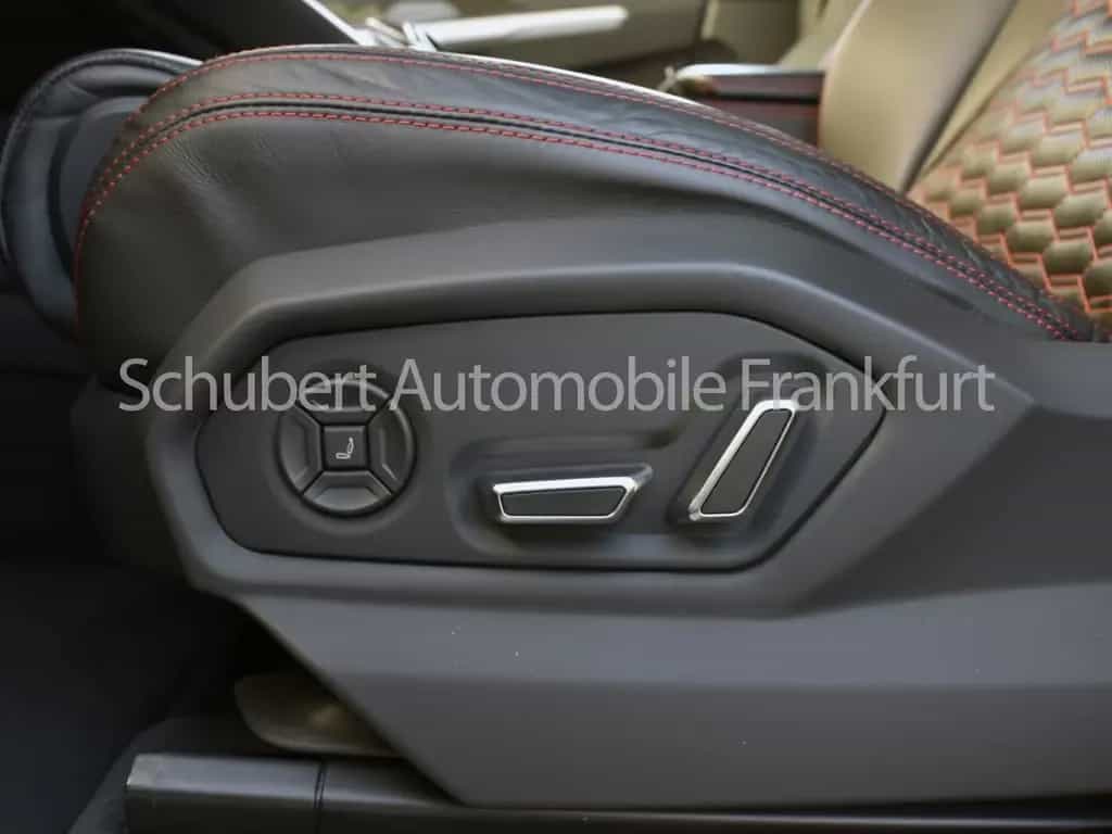 Lamborghini Urus Pano Carbon Ext+Int B&O 23 Zoll ADAS Massag 09/2020-photo-9