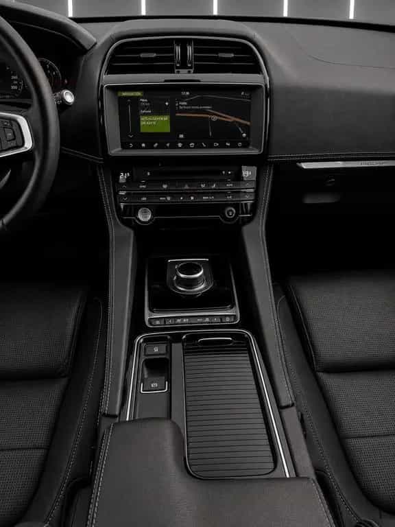 Jaguar F-Pace R-Sport AWD *Leder*Pano*Meridian* 08/2018-photo-11