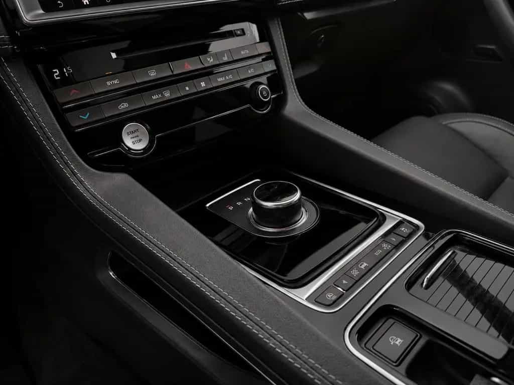 Jaguar F-Pace R-Sport AWD *Leder*Pano*Meridian* 08/2018-photo-13