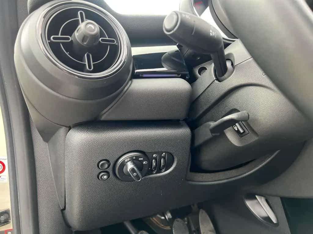 MINI One Cabrio DAB LED Tempomat Klima Shz 04/2022-photo-17