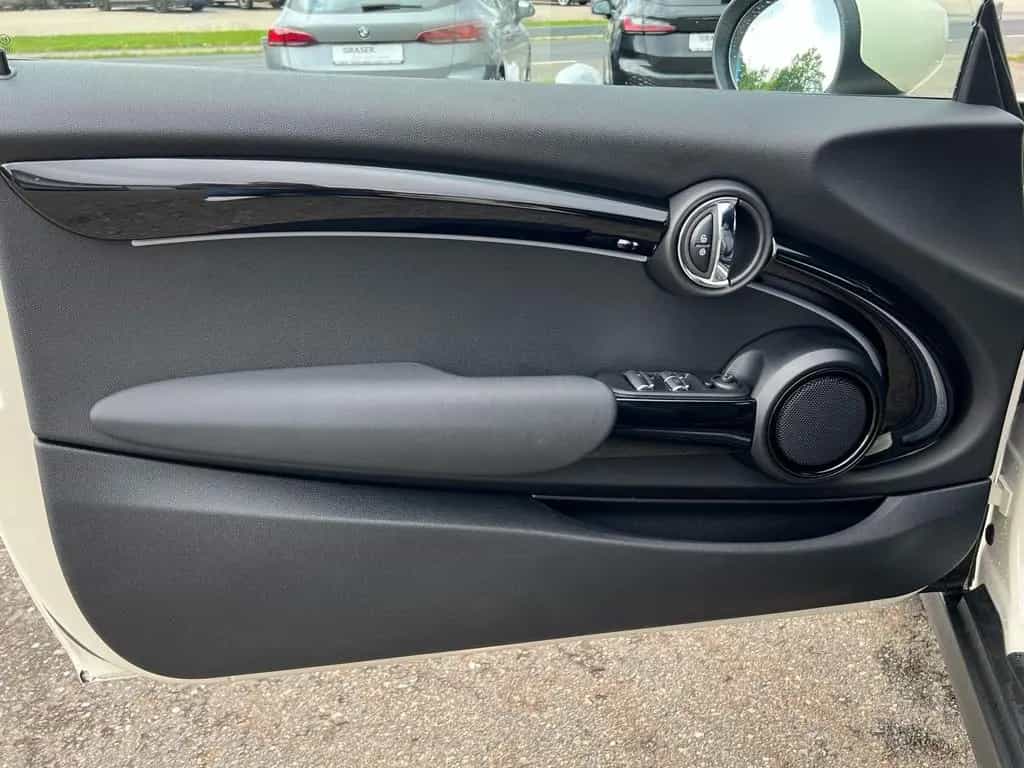MINI One Cabrio DAB LED Tempomat Klima Shz 04/2022-photo-24
