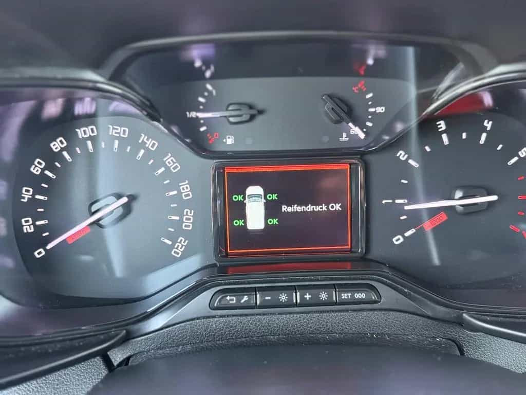 Citroën Berlingo BlueHDi 130 S&S SHINE XL EAT8 SHINE 06/2020-photo-15