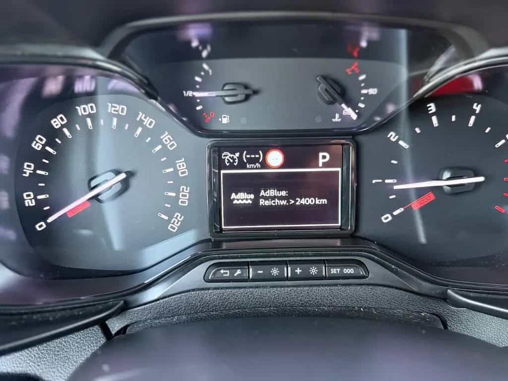 Citroën Berlingo BlueHDi 130 S&S SHINE XL EAT8 SHINE 06/2020-photo-19