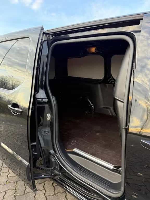 Citroën Berlingo BlueHDi 130 S&S SHINE XL EAT8 SHINE 06/2020-photo-21