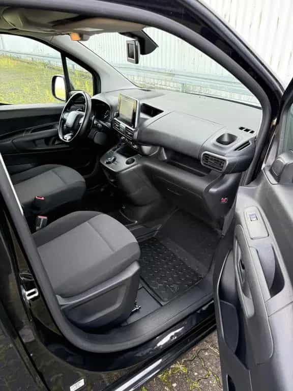 Citroën Berlingo BlueHDi 130 S&S SHINE XL EAT8 SHINE 06/2020-photo-8