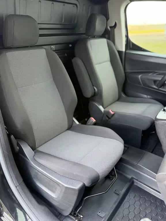 Citroën Berlingo BlueHDi 130 S&S SHINE XL EAT8 SHINE 06/2020-photo-9