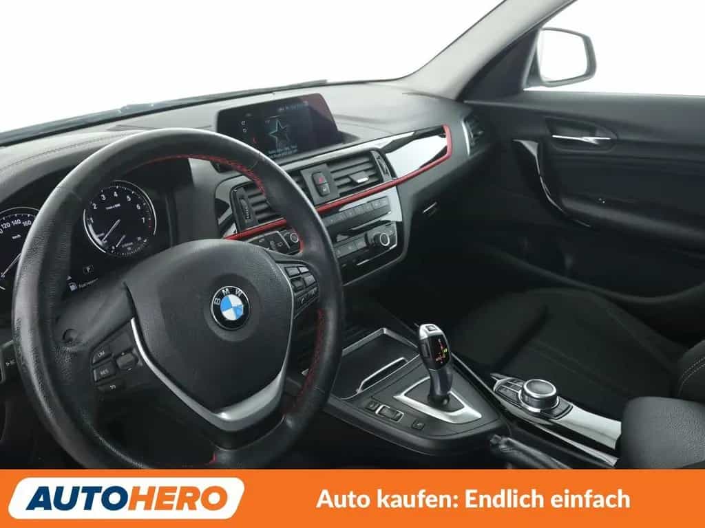 BMW 1 Series 118i Sport Line Aut.*NAVI*LED*TEMPO*PDC*SHZ* 08/2018-photo-10