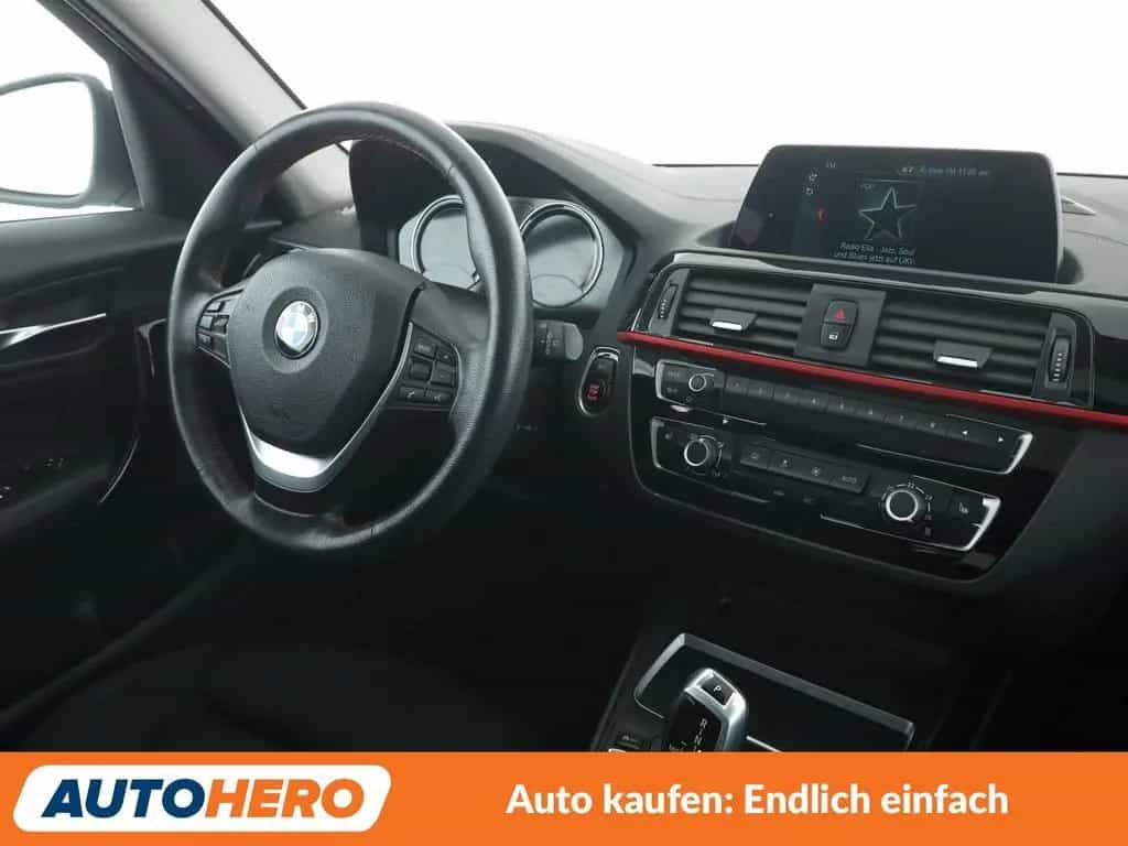 BMW 1 Series 118i Sport Line Aut.*NAVI*LED*TEMPO*PDC*SHZ* 08/2018-photo-12