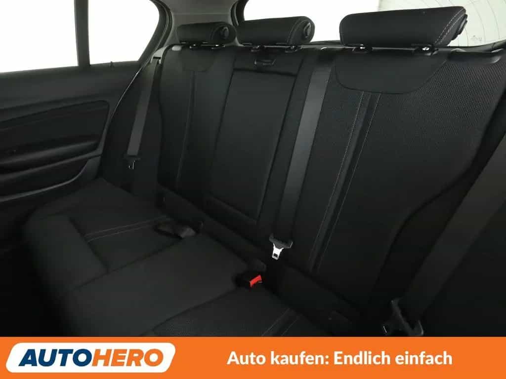 BMW 1 Series 118i Sport Line Aut.*NAVI*LED*TEMPO*PDC*SHZ* 08/2018-photo-13