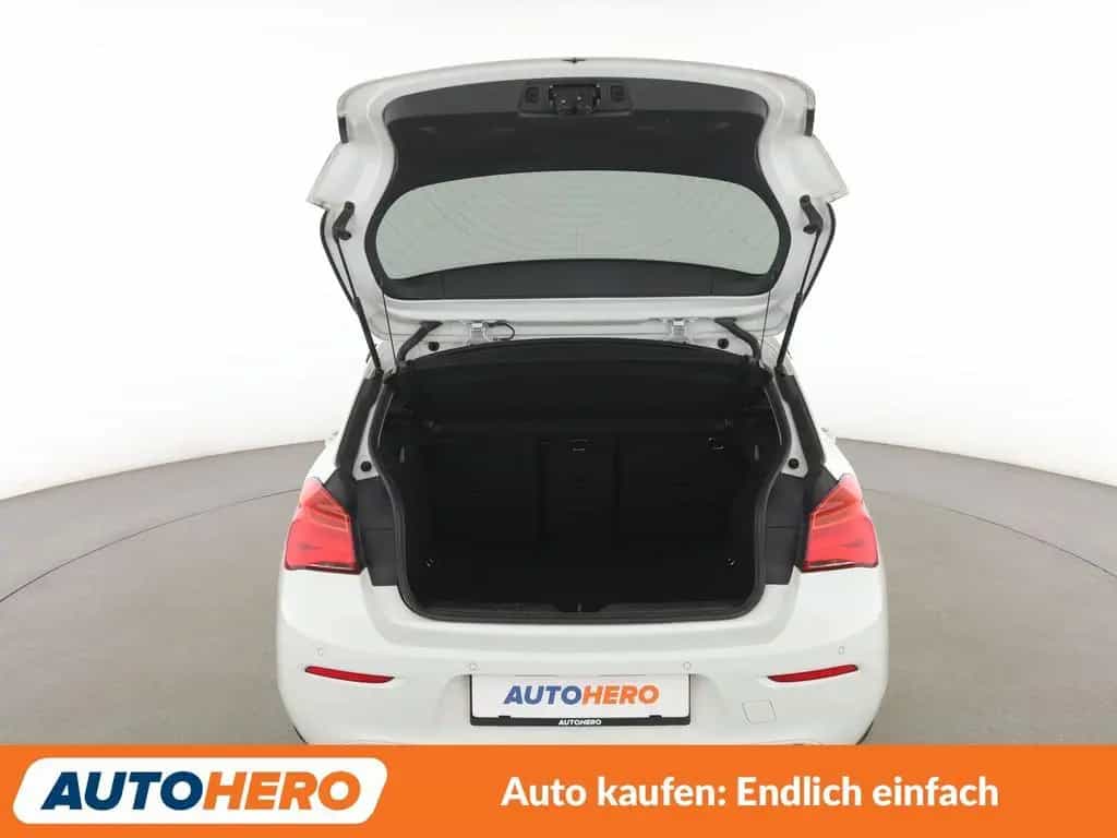 BMW 1 Series 118i Sport Line Aut.*NAVI*LED*TEMPO*PDC*SHZ* 08/2018-photo-16