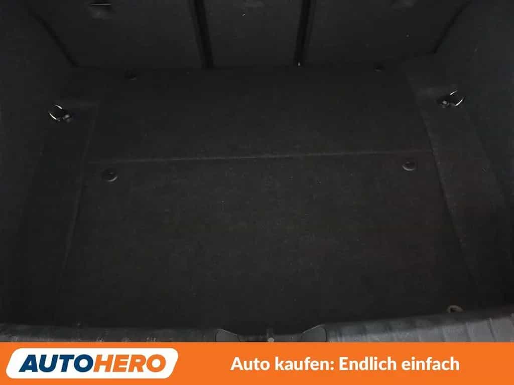 BMW 1 Series 118i Sport Line Aut.*NAVI*LED*TEMPO*PDC*SHZ* 08/2018-photo-17
