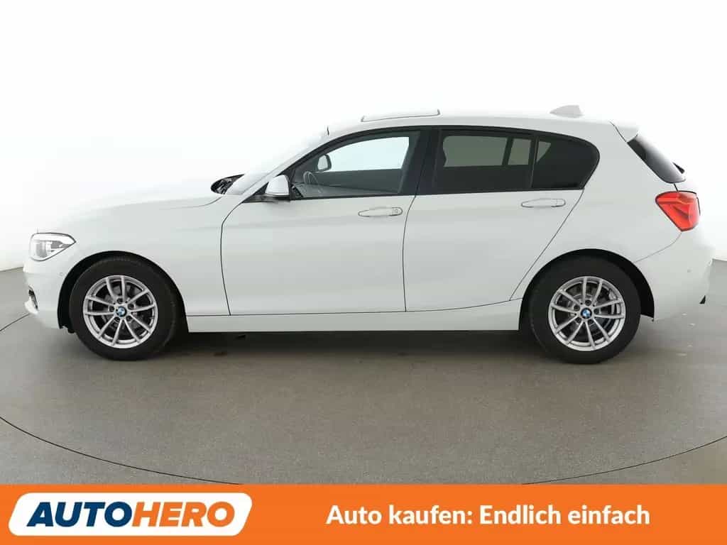 BMW 1 Series 118i Sport Line Aut.*NAVI*LED*TEMPO*PDC*SHZ* 08/2018-photo-2