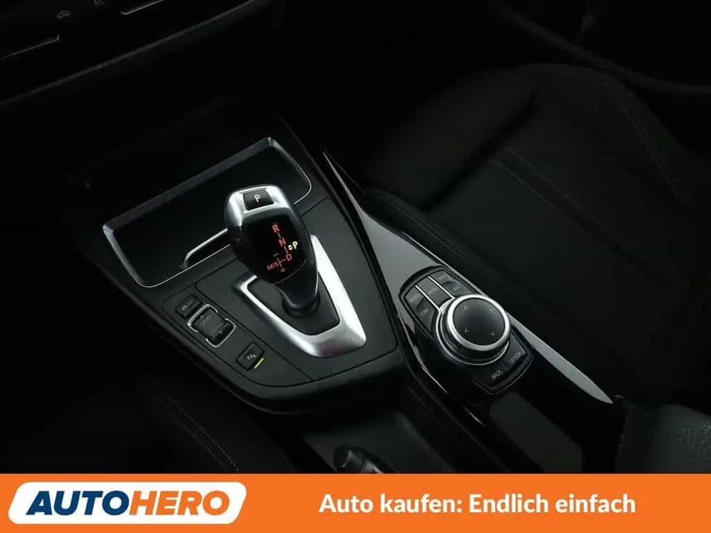BMW 1 Series 118i Sport Line Aut.*NAVI*LED*TEMPO*PDC*SHZ* 08/2018-photo-26