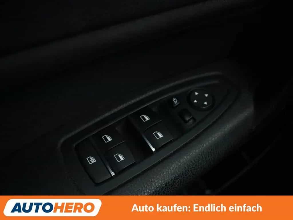 BMW 1 Series 118i Sport Line Aut.*NAVI*LED*TEMPO*PDC*SHZ* 08/2018-photo-29