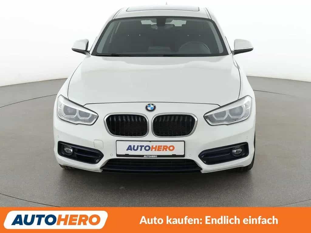 BMW 1 Series 118i Sport Line Aut.*NAVI*LED*TEMPO*PDC*SHZ* 08/2018-photo-8