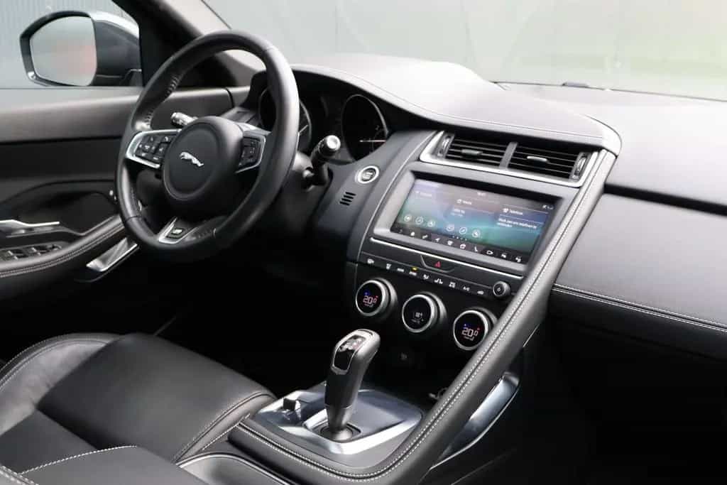 Jaguar E-Pace 2.0 D150 AWD HSE R-Dynamic | Origineel NL 04/2019-photo-10