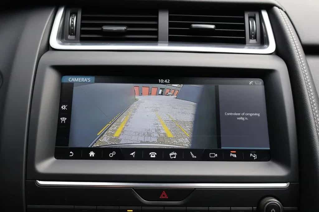 Jaguar E-Pace 2.0 D150 AWD HSE R-Dynamic | Origineel NL 04/2019-photo-17