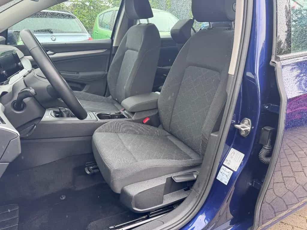 Volkswagen Golf VIII Lim. Life 11/2020-photo-9