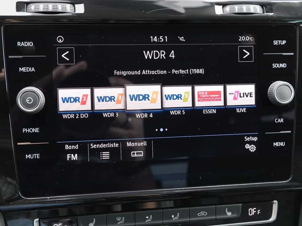 Volkswagen Golf VII 1.0 TSI IQ.DRIVE NAVI AHK ACC PARK-ASSI 04/2019-photo-10