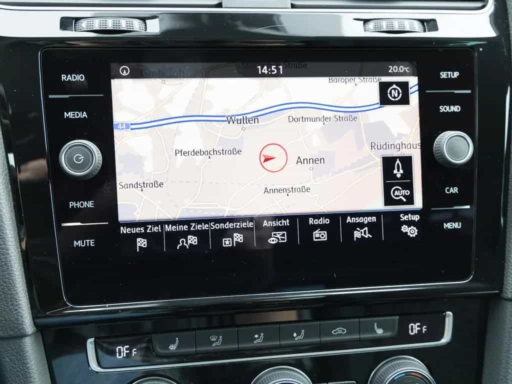 Volkswagen Golf VII 1.0 TSI IQ.DRIVE NAVI AHK ACC PARK-ASSI 04/2019-photo-11