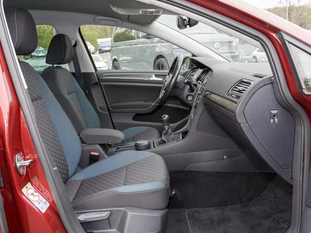 Volkswagen Golf VII 1.0 TSI IQ.DRIVE NAVI AHK ACC PARK-ASSI 04/2019-photo-2
