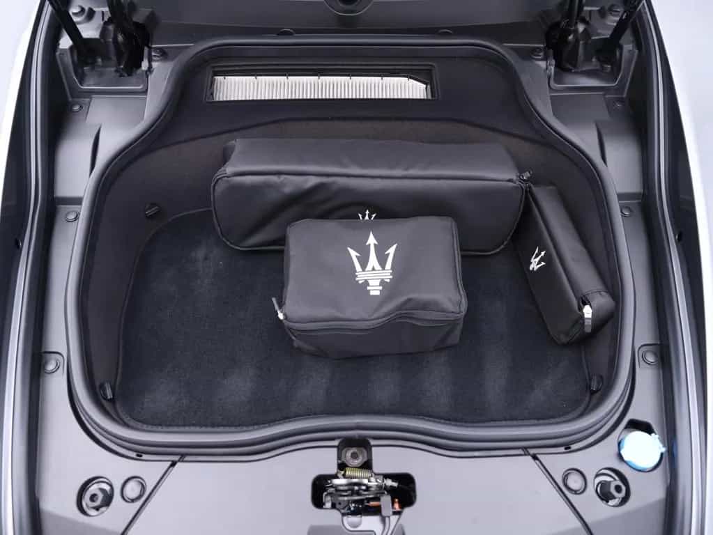 Maserati MC20 Sonus Carbon Service Paket 03/2023-photo-14