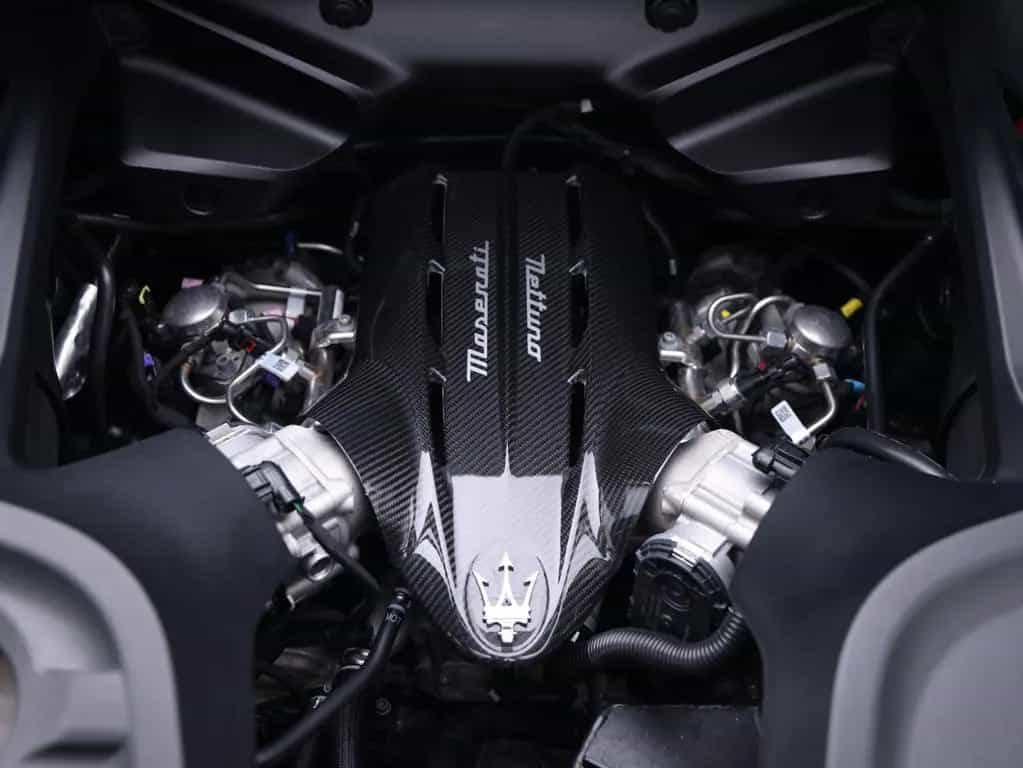 Maserati MC20 Sonus Carbon Service Paket 03/2023-photo-20