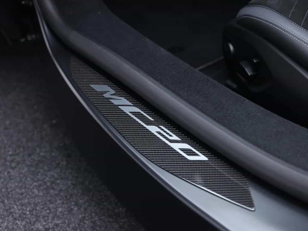 Maserati MC20 Sonus Carbon Service Paket 03/2023-photo-26