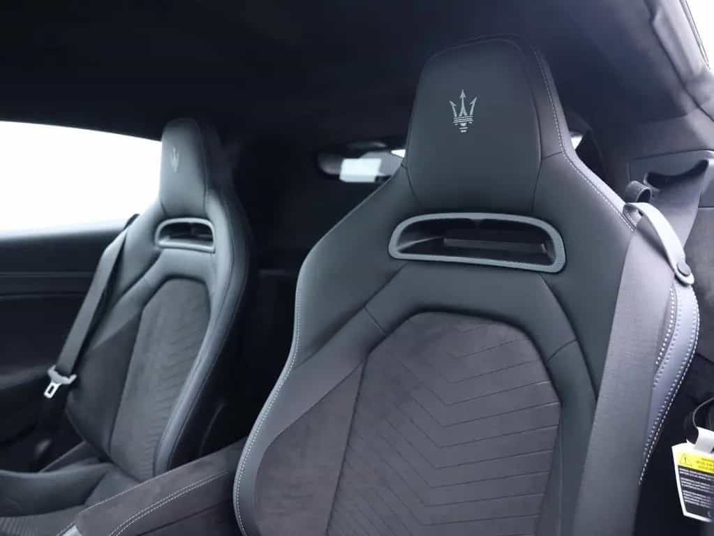 Maserati MC20 Sonus Carbon Service Paket 03/2023-photo-27