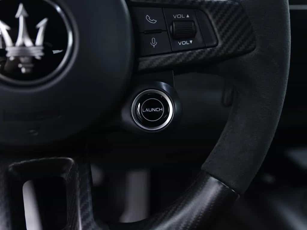 Maserati MC20 Sonus Carbon Service Paket 03/2023-photo-37
