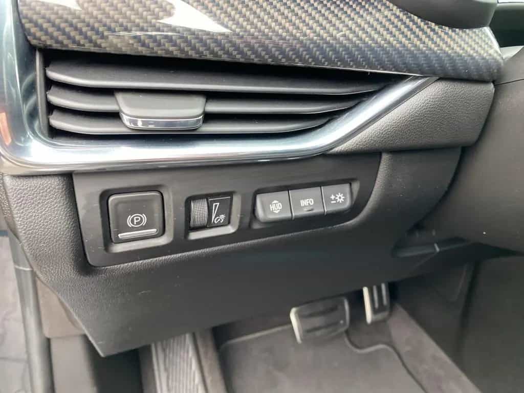 Cadillac XT4 Launch Edition SPORT AWD 2.0 TD Dig.Cockpit 11/2020-photo-19