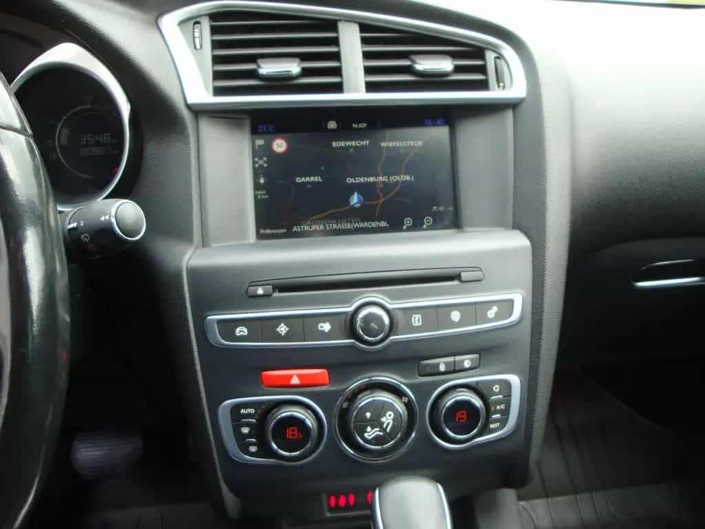 DS Automobiles DS4 DS 4 Crossback 03/2016-photo-12