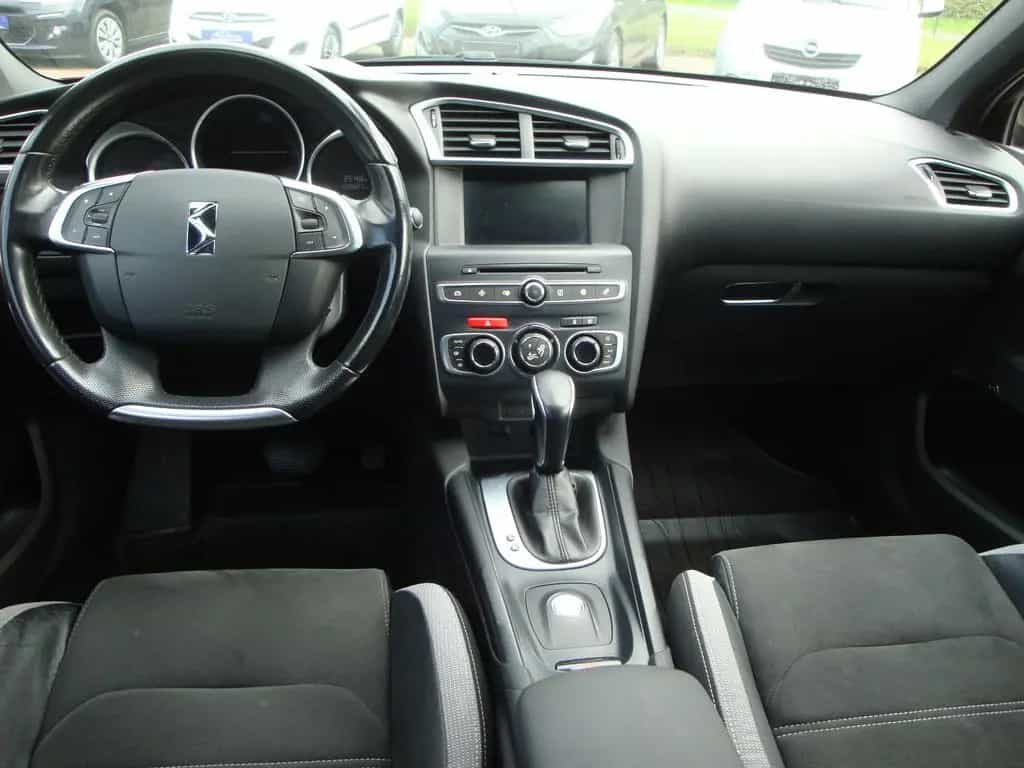 DS Automobiles DS4 DS 4 Crossback 03/2016-photo-9