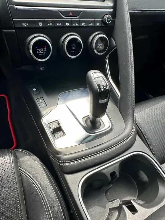 Jaguar E-Pace R-Dynamic SE AWD*NAVI*LEDER*PANO*HUD* 02/2019-photo-14