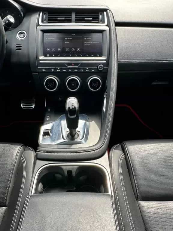 Jaguar E-Pace R-Dynamic SE AWD*NAVI*LEDER*PANO*HUD* 02/2019-photo-18