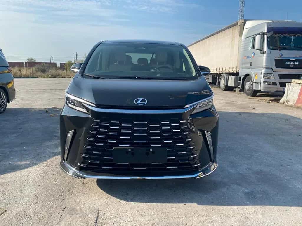 Lexus LM 350h Executive  99.000 eur T1 price null-photo-5