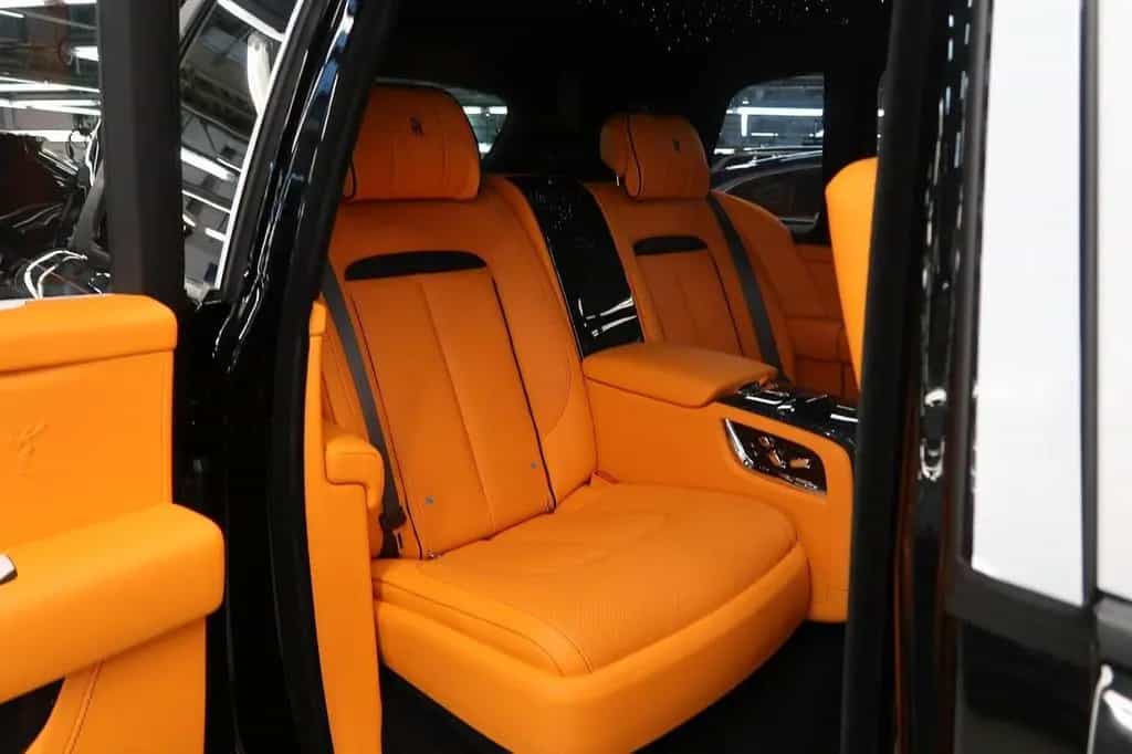 Rolls-Royce Cullinan Black Badge 4 Seats MY24  465.000 E Net null-photo-8
