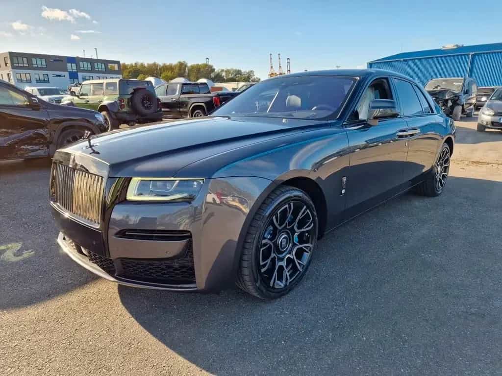 Rolls-Royce Ghost Black Badge MY23       319.000 euro  NP 01/2023-photo-0