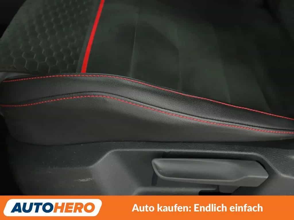 Volkswagen Golf VII 2.0 TSI GTI Performance BM Aut.*LED*PDC 08/2017-photo-30