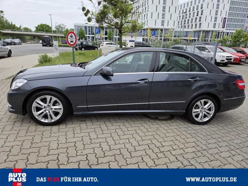 Mercedes-Benz E 200 BlueEFFICIENCY 7G-TRONIC Avantgarde NAVI+G 06/2012-photo-2
