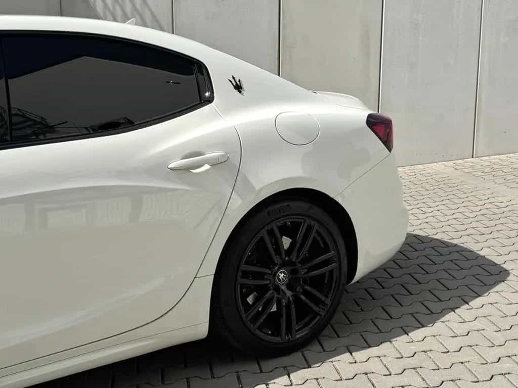 Maserati Ghibli 3.0 V6 350HP Modena/CarPlay/H&K/SR+WR 06/2022-photo-2