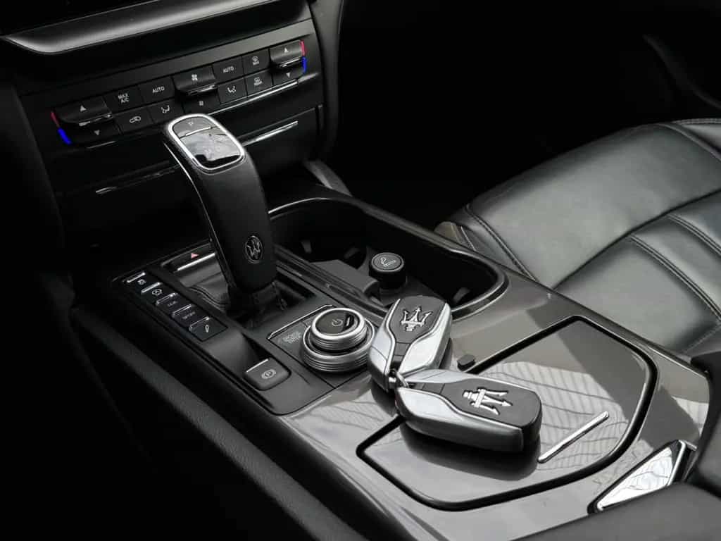 Maserati Ghibli 3.0 V6 350HP Modena/CarPlay/H&K/SR+WR 06/2022-photo-21