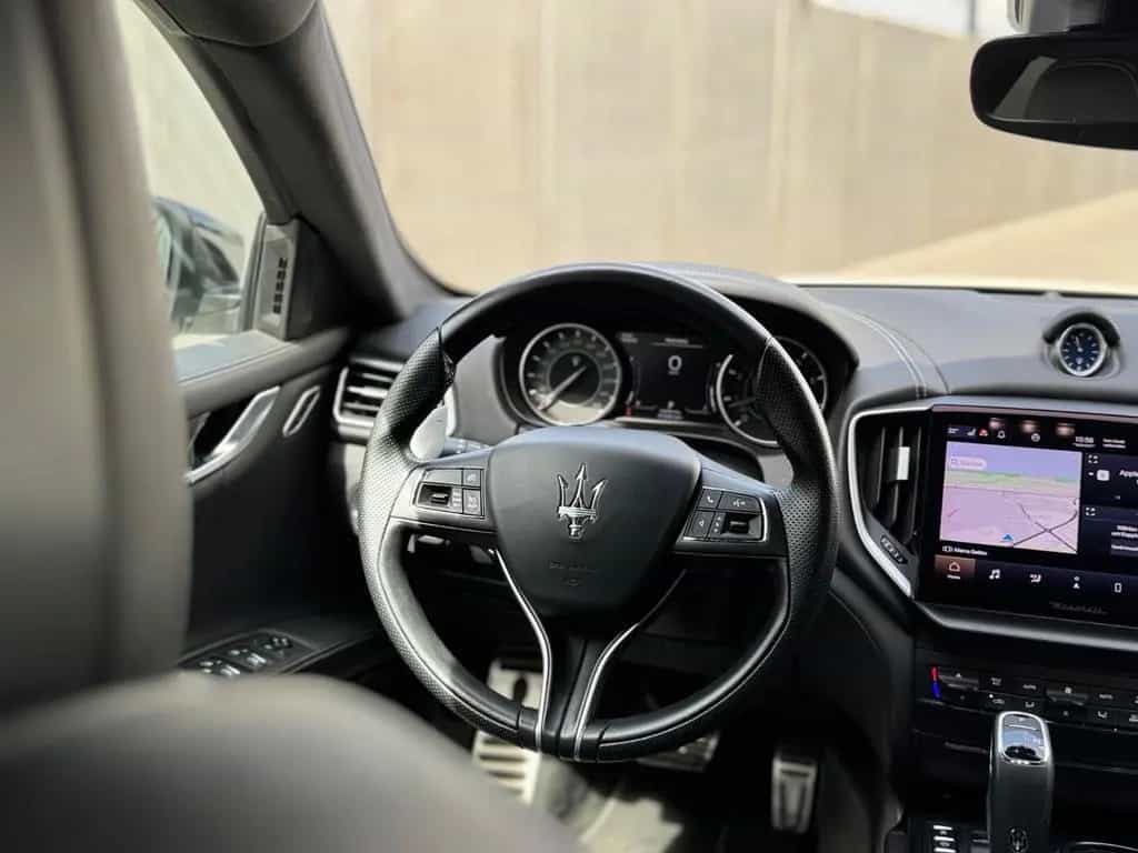 Maserati Ghibli 3.0 V6 350HP Modena/CarPlay/H&K/SR+WR 06/2022-photo-23