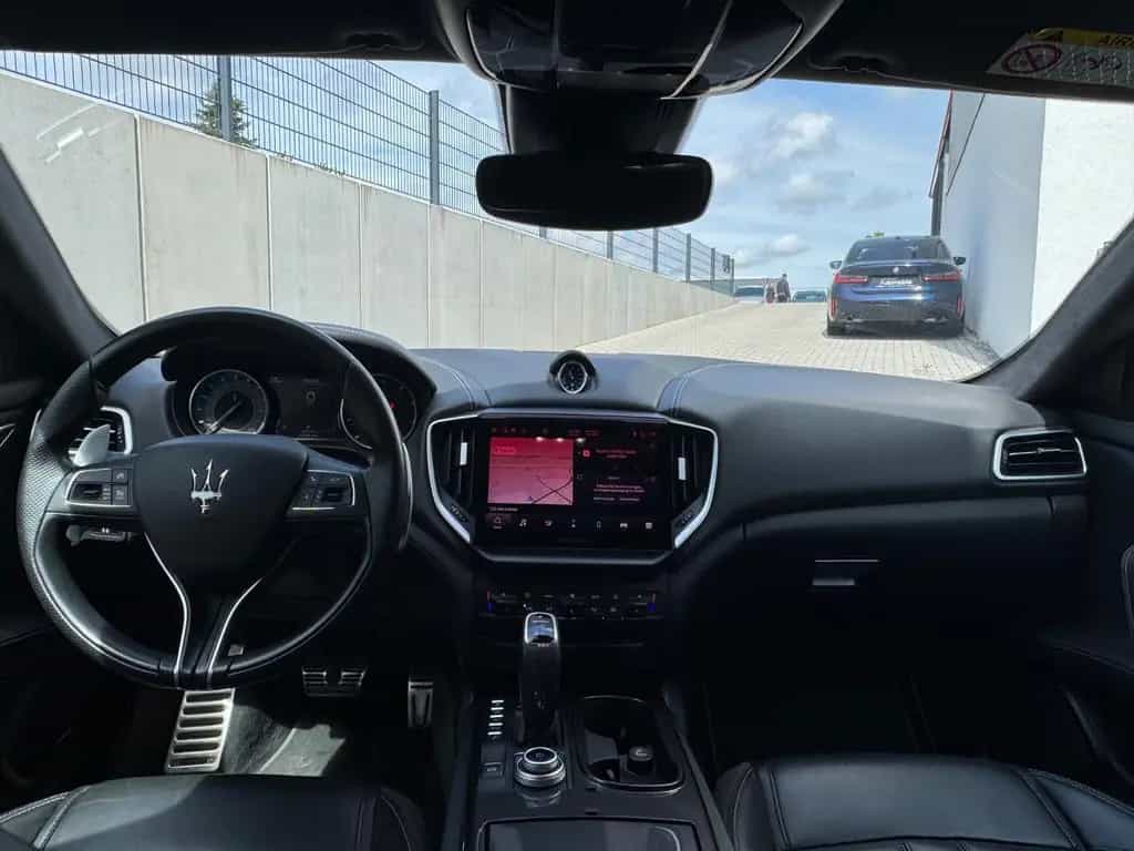Maserati Ghibli 3.0 V6 350HP Modena/CarPlay/H&K/SR+WR 06/2022-photo-24