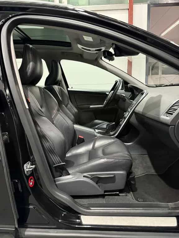 Volvo XC60 Ocean Race D3 Aut.*Pano*Navi*RFK*Leder*PDC 03/2016-photo-11