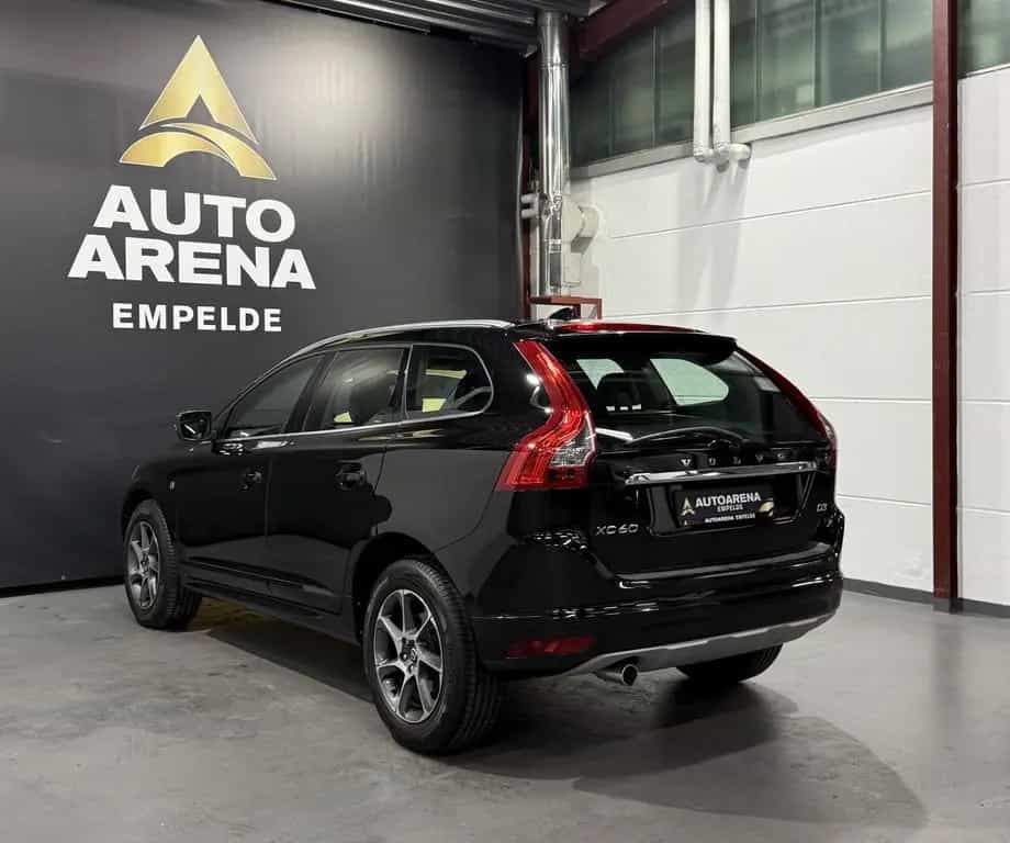 Volvo XC60 Ocean Race D3 Aut.*Pano*Navi*RFK*Leder*PDC 03/2016-photo-6